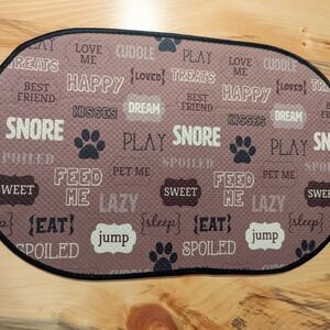 Pet Feeding Mat with Fun Text Design